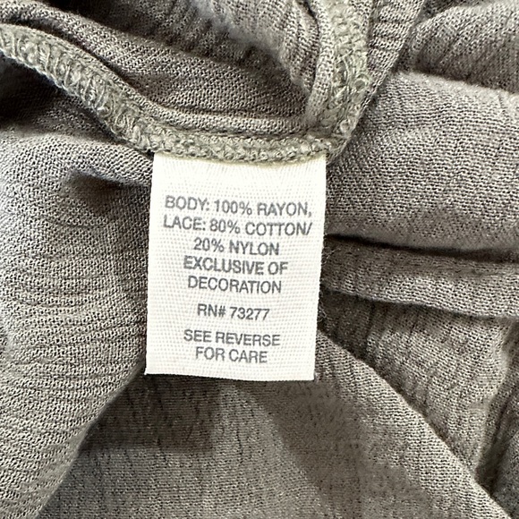 Mudd Gray Embroidered Blouse XS long sleeve - Picture 8 of 11